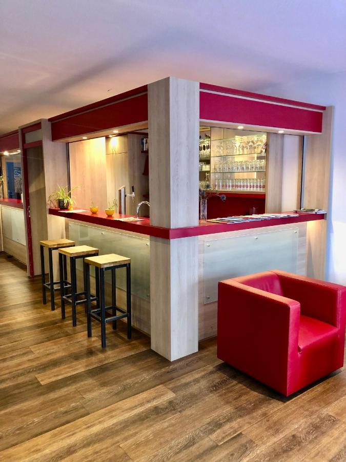 Montana Hotel Koeln-Bonn Airport トロイスドルフ エクステリア 写真