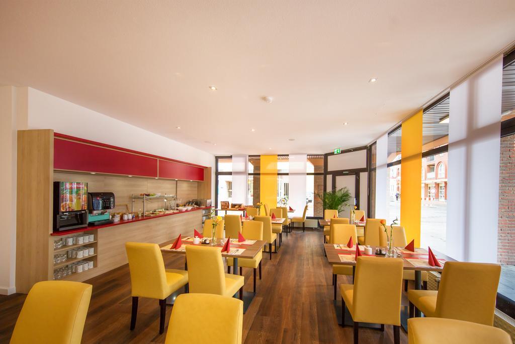 Montana Hotel Koeln-Bonn Airport トロイスドルフ エクステリア 写真